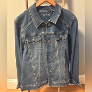 $15 CLOSE CLEAR OUT PRICE Lee Jean Jacket